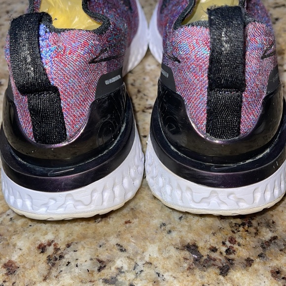 Nike Epic Phantom React Flyknit - Picture 6 of 7